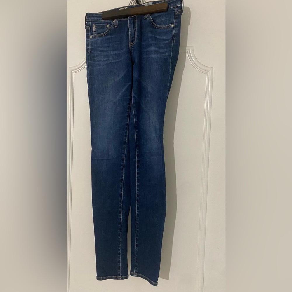 AG size 27 Super Skinny Jean